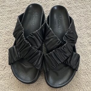 NEW HOMERS ARTISAN Sandals black size 7 (37.5)